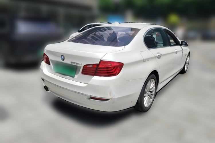 Used BMW 5 Series 2014 525Li Luxury Design Package Rear Right 45 Deg