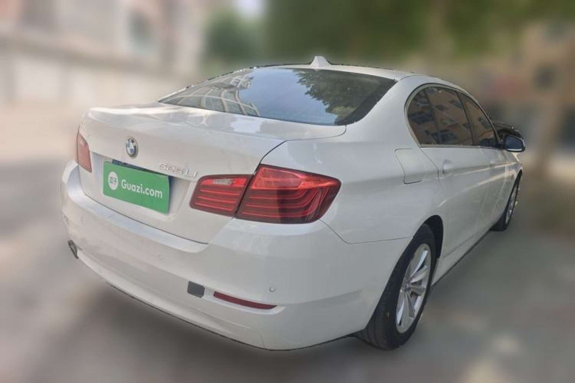 Used BMW 5 Series 2014 520Li Elegant Model Rear Right 45 Deg