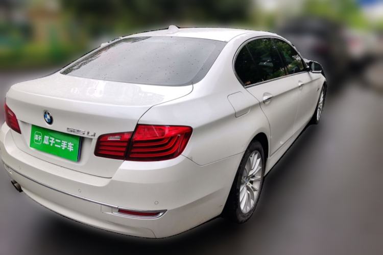 Used BMW 5 Series 2014 525Li Luxury Design Package Rear Right 45 Deg
