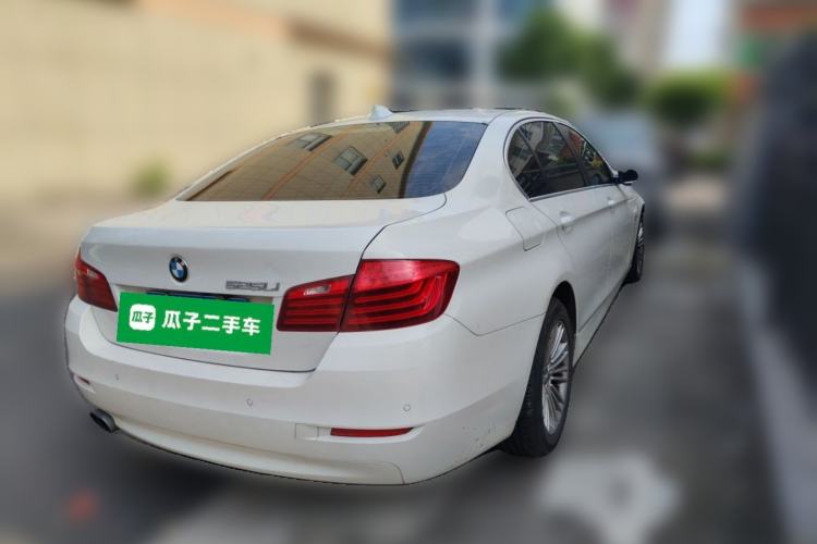 Used BMW 5 Series 2014 525Li Leading Model Rear Right 45 Deg