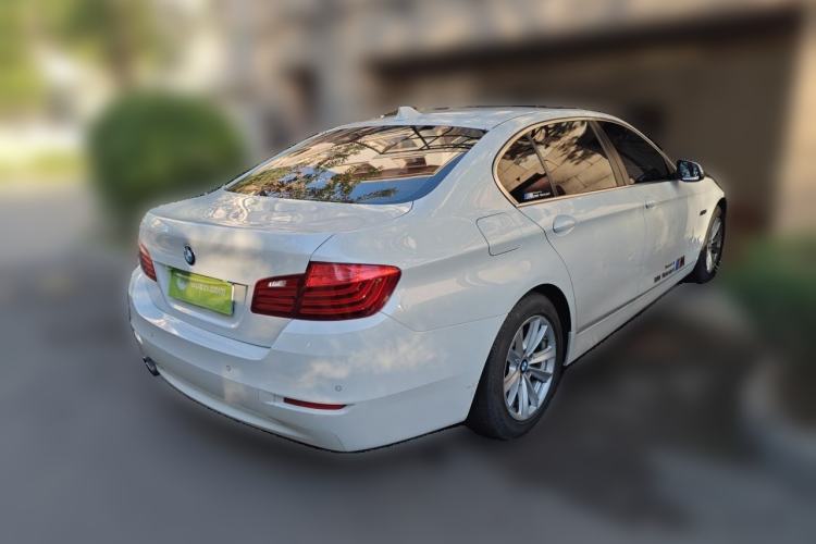 Used BMW 5 Series 2014 520Li Elegant Model Rear Right 45 Deg