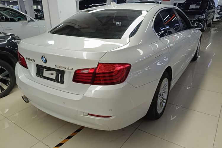 Used BMW 5 Series 2014 525Li Leading Model Rear Right 45 Deg