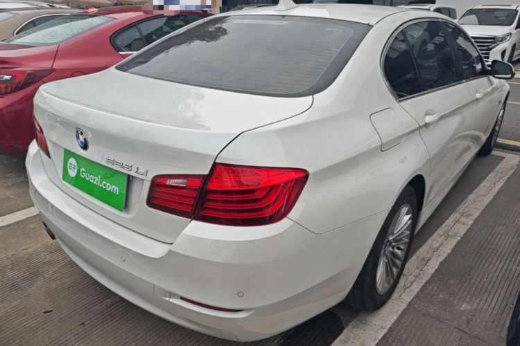 Used BMW 5 Series 2014 525Li Leading Model Rear Right 45 Deg