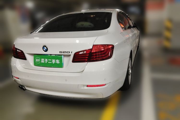 Used BMW 5 Series 2014 520i Elegant Edition Rear Right 45 Deg