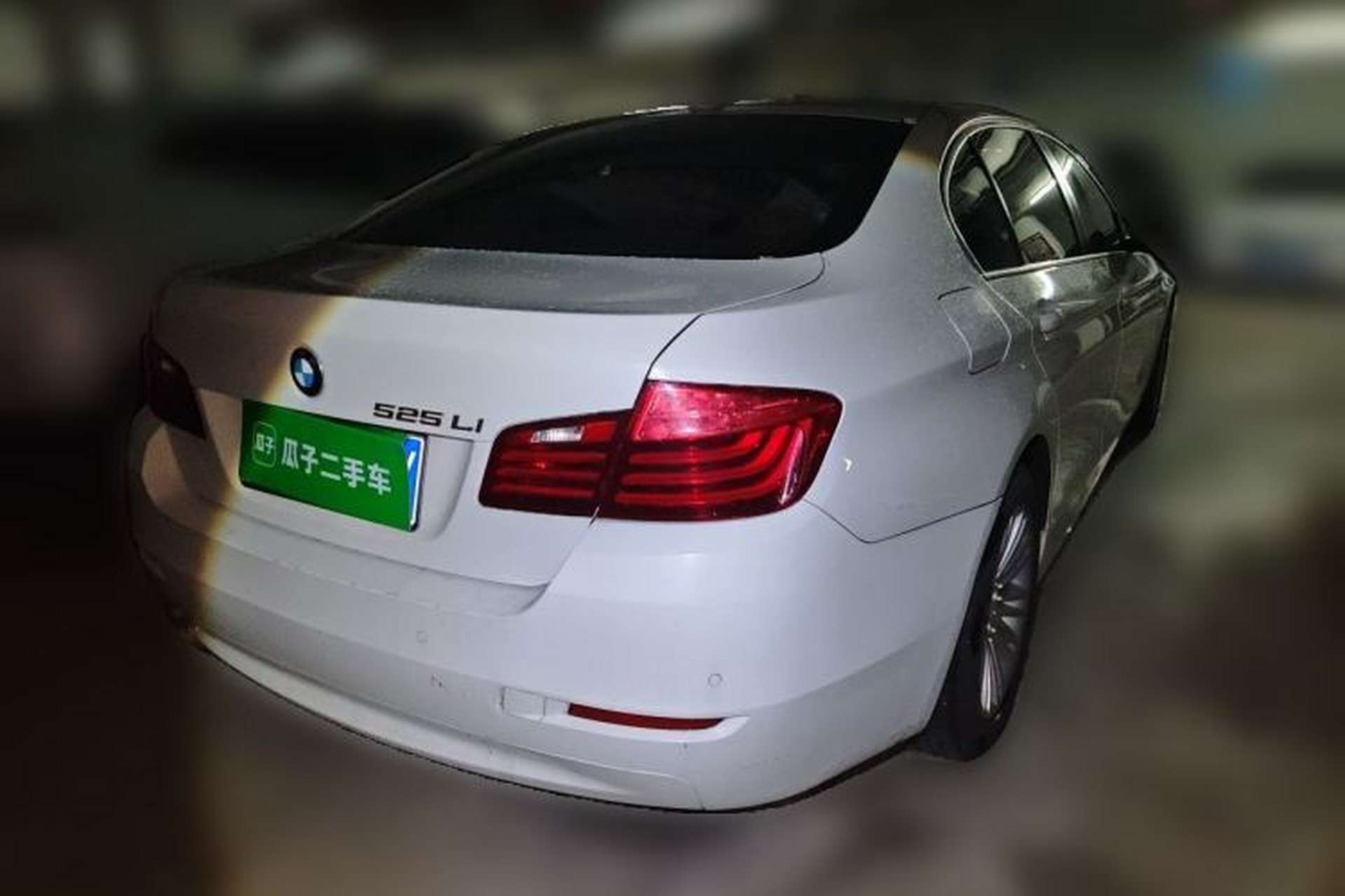 Used BMW 5 Series 2014 525Li Leading Model Rear Right 45 Deg