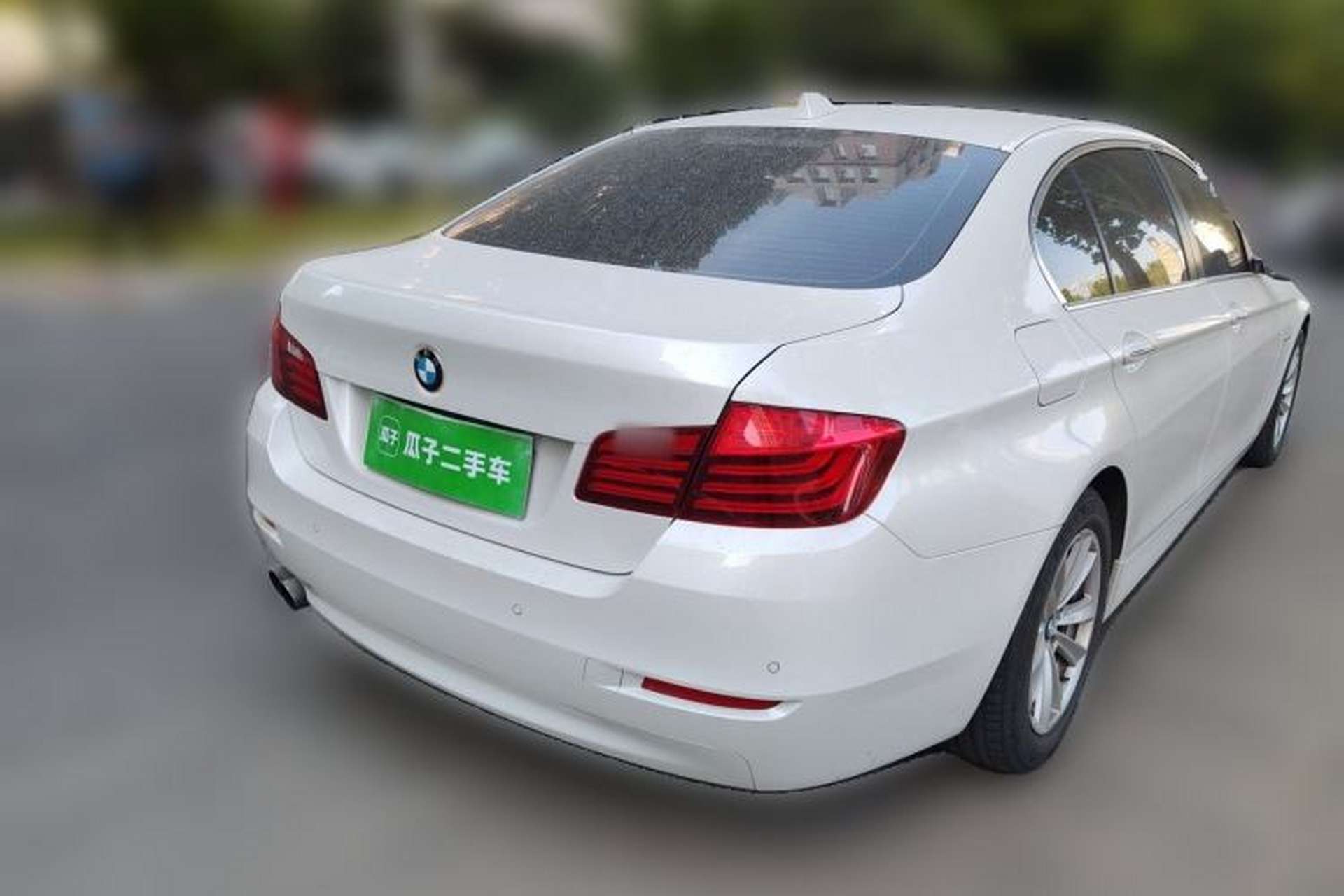 Used BMW 5 Series 2014 520Li Elegant Model Rear Right 45 Deg