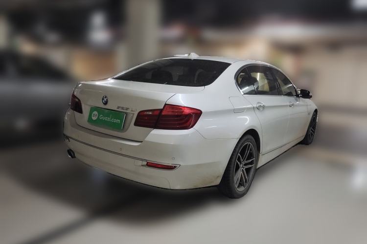 Used BMW 5 Series 2014 525Li Luxury Design Package Rear Right 45 Deg