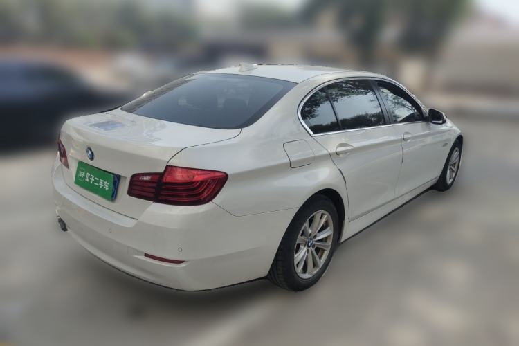 Used BMW 5 Series 2014 520Li Elegant Model Rear Right 45 Deg