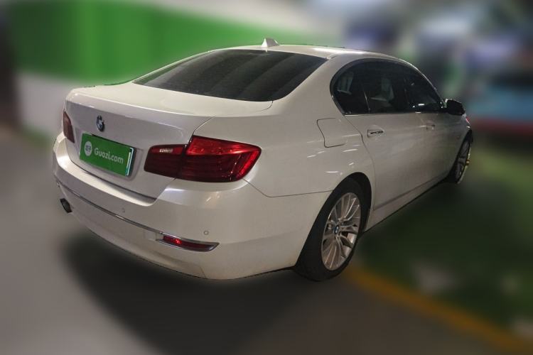 Used BMW 5 Series 2014 525Li Luxury Design Package Rear Right 45 Deg