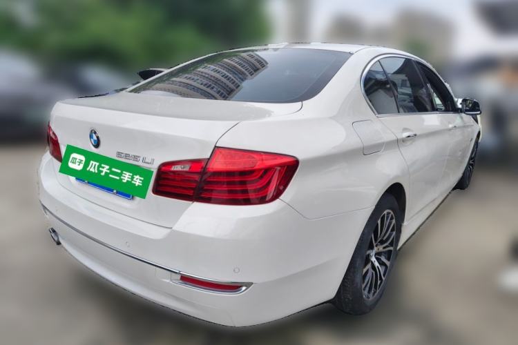 Used BMW 5 Series 2014 525Li Luxury Design Package Rear Right 45 Deg