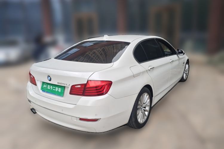 Used BMW 5 Series 2014 525Li Luxury Design Package Rear Right 45 Deg