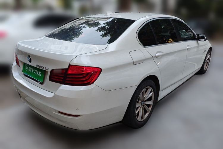 Used BMW 5 Series 2014 520Li Elegant Model Rear Right 45 Deg