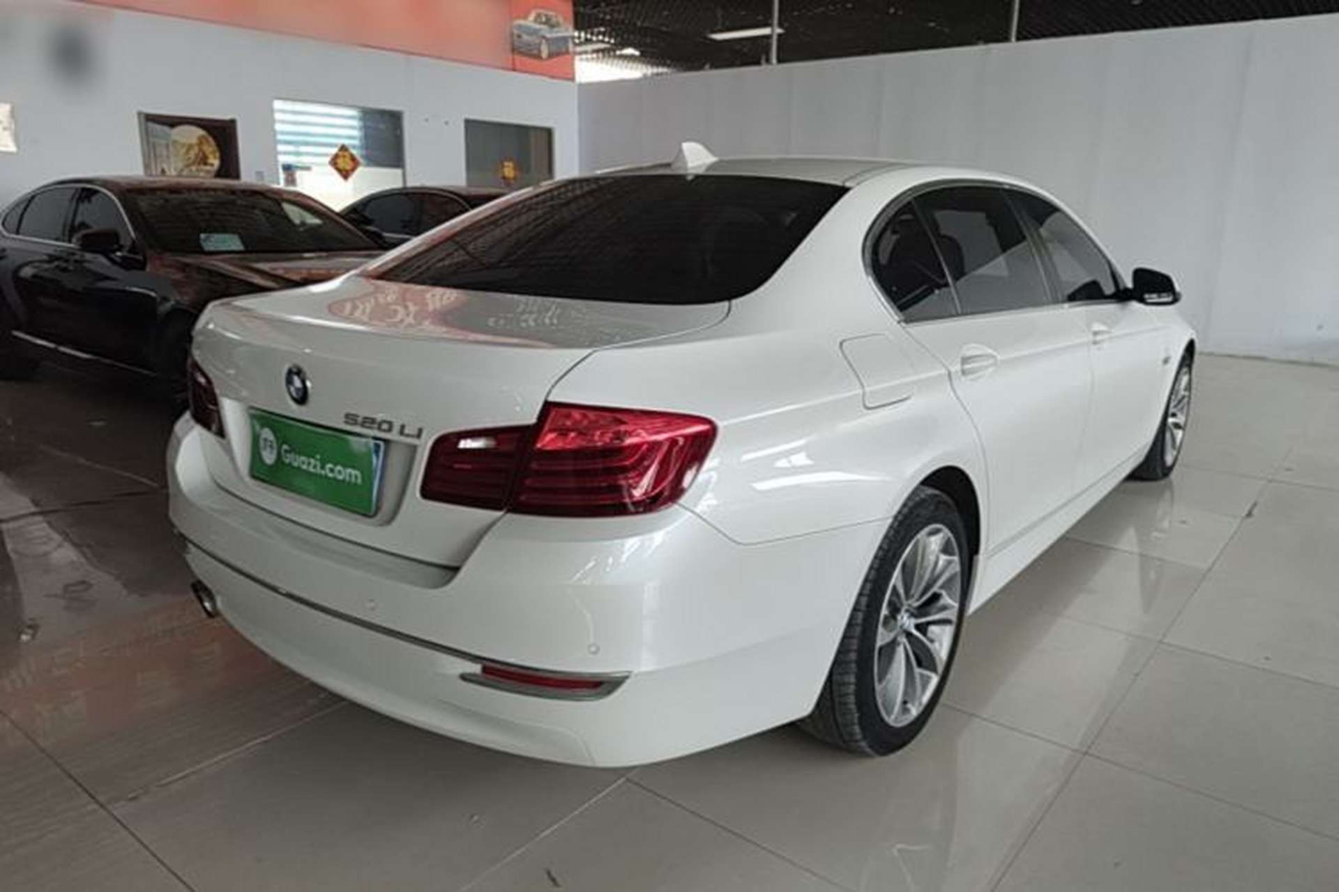 Used BMW 5 Series 2014 520Li Elegant Model Rear Right 45 Deg