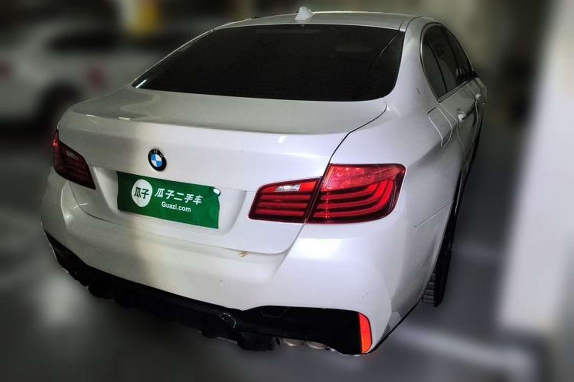Used BMW 5 Series 2014 525Li Luxury Design Package Rear Right 45 Deg
