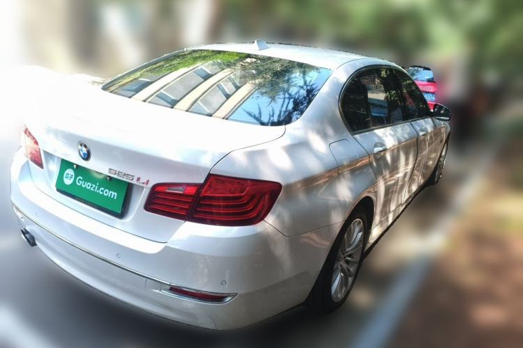 Used BMW 5 Series 2014 525Li Luxury Design Package Rear Right 45 Deg