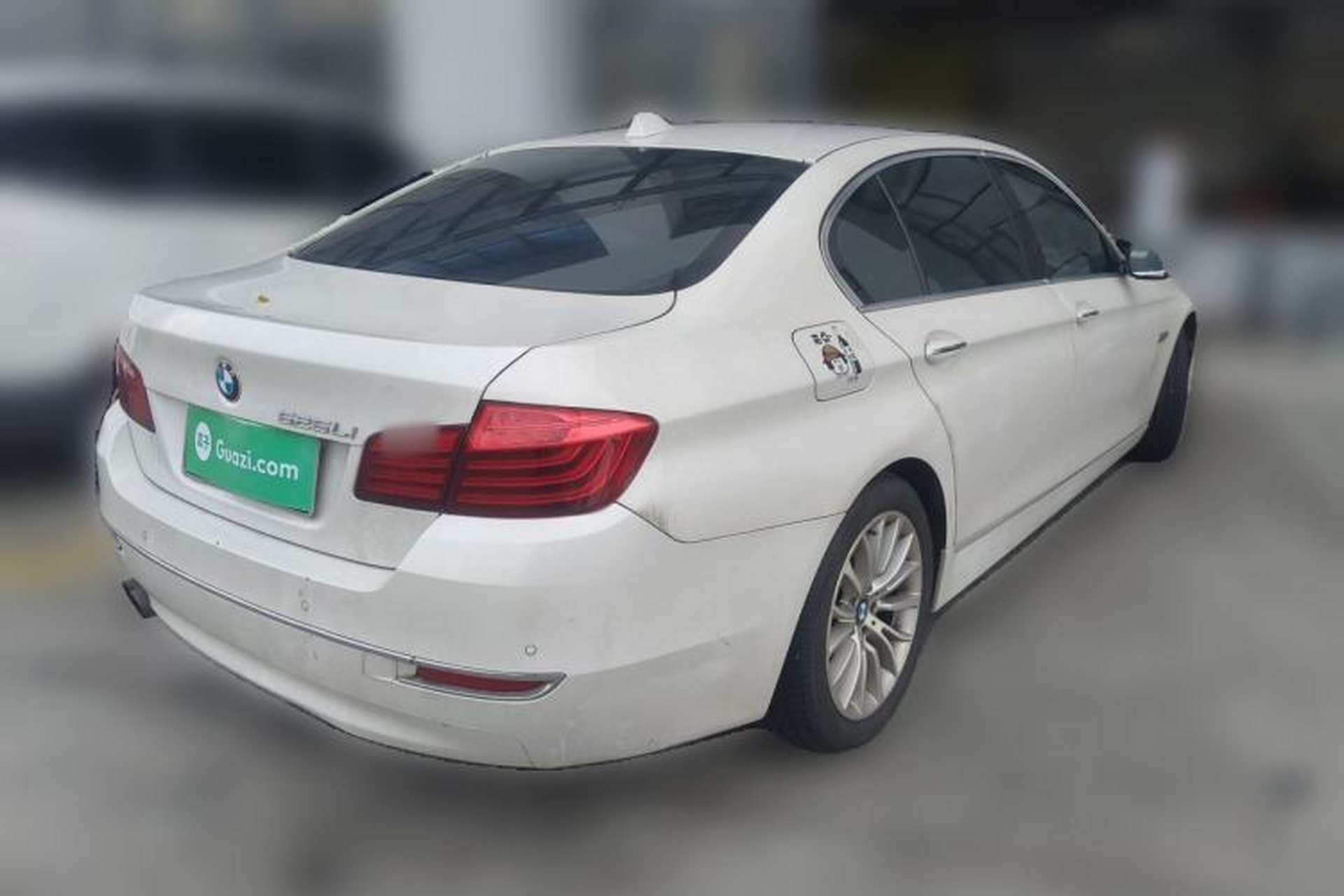 Used BMW 5 Series 2014 525Li Luxury Design Package Rear Right 45 Deg