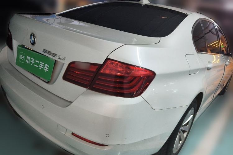 Used BMW 5 Series 2014 520Li Elegant Model Rear Right 45 Deg