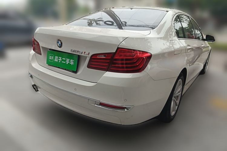 Used BMW 5 Series 2014 520Li Elegant Model Rear Right 45 Deg