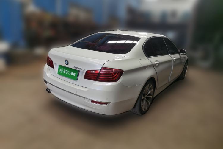 Used BMW 5 Series 2014 525Li Fashion Design Package Rear Right 45 Deg