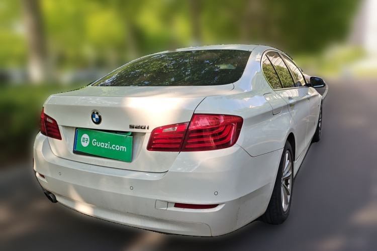 Used BMW 5 Series 2014 520i Elegant Edition Rear Right 45 Deg