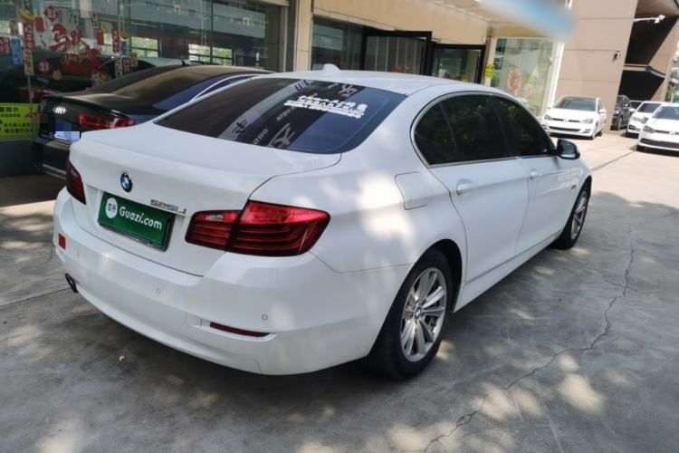 Used BMW 5 Series 2014 520Li Elegant Model Rear Right 45 Deg