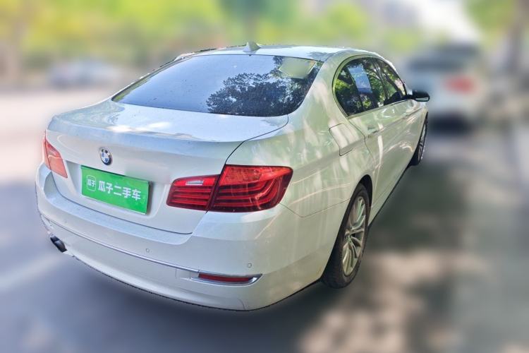 Used BMW 5 Series 2014 525Li Luxury Design Package Rear Right 45 Deg