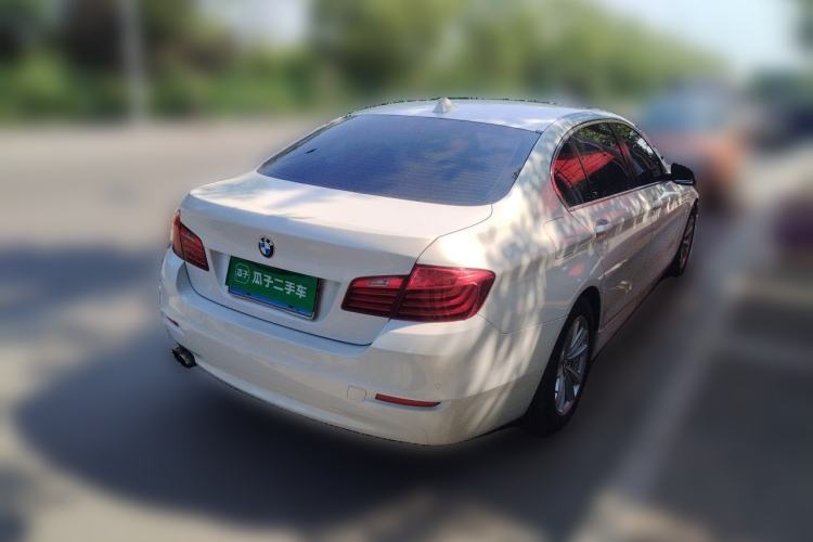 Used BMW 5 Series 2014 520Li Elegant Model Rear Right 45 Deg