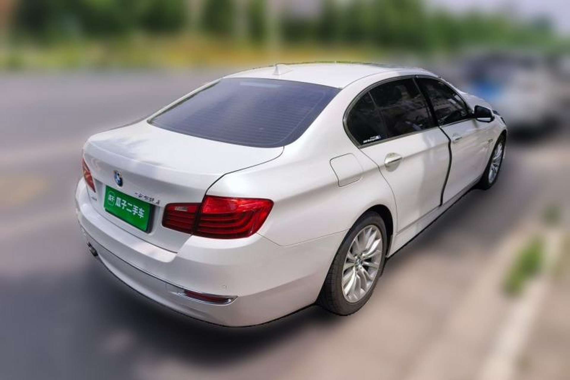 Used BMW 5 Series 2014 525Li Luxury Design Package Rear Right 45 Deg
