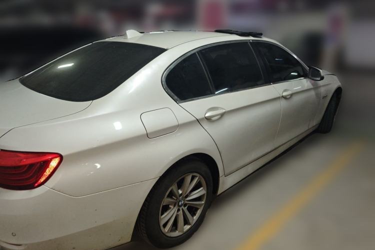 Used BMW 5 Series 2014 520Li Elegant Model Rear Right 45 Deg