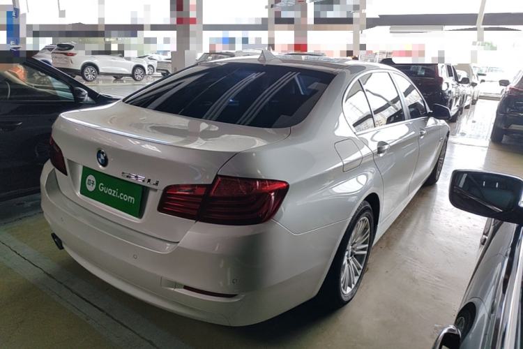 Used BMW 5 Series 2014 525Li Leading Model Rear Right 45 Deg