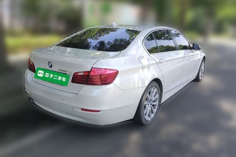 Used BMW 5 Series 2014 528Li Leading Model Rear Right 45 Deg