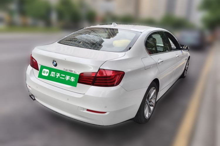 Used BMW 5 Series 2014 528Li Leading Model Rear Right 45 Deg