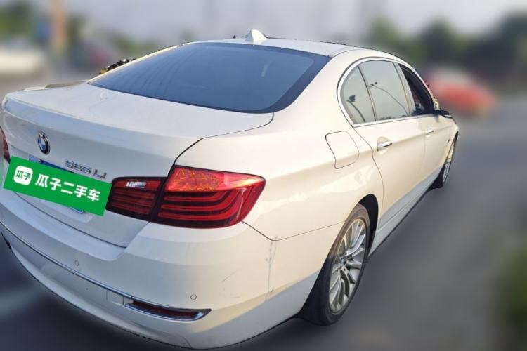 Used BMW 5 Series 2014 525Li Luxury Design Package Rear Right 45 Deg