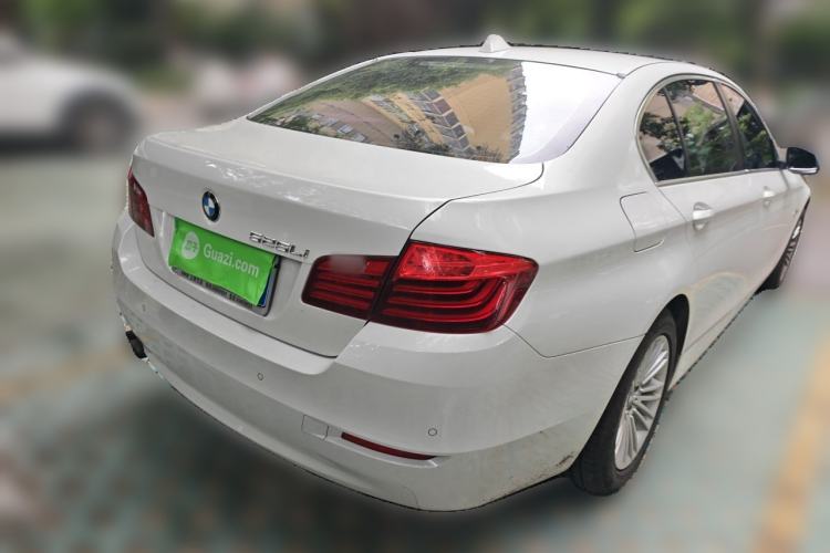Used BMW 5 Series 2014 525Li Leading Model Rear Right 45 Deg