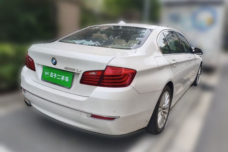 Used BMW 5 Series 2014 525Li Luxury Design Package Rear Right 45 Deg