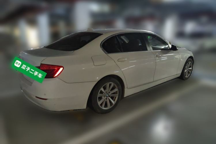 Used BMW 5 Series 2014 520Li Elegant Model Rear Right 45 Deg