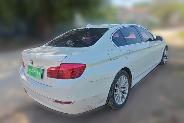 Used BMW 5 Series 2014 525Li Luxury Design Package Rear Right 45 Deg