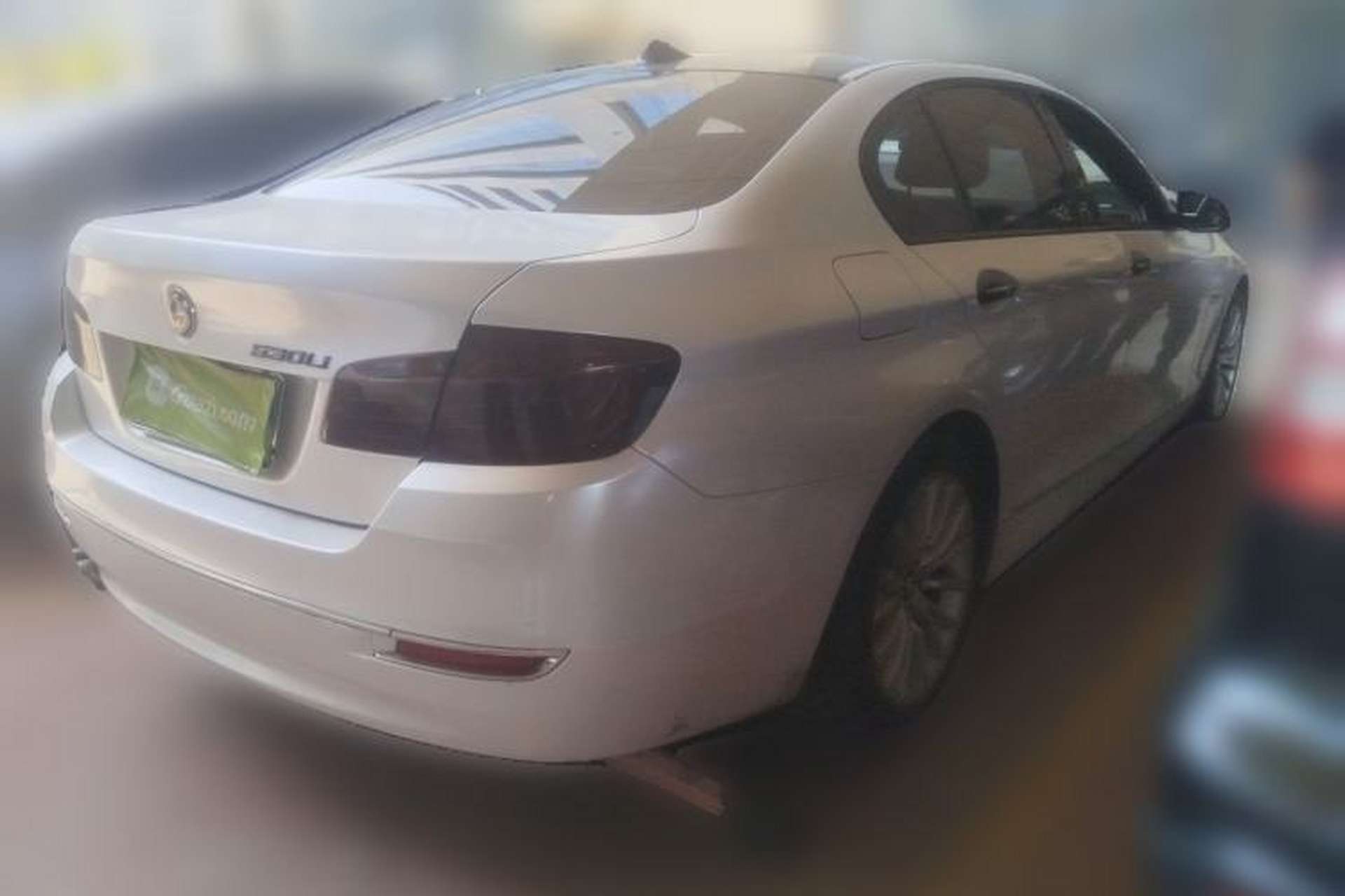 Used BMW 5 Series 2014 525Li Luxury Design Package Rear Right 45 Deg