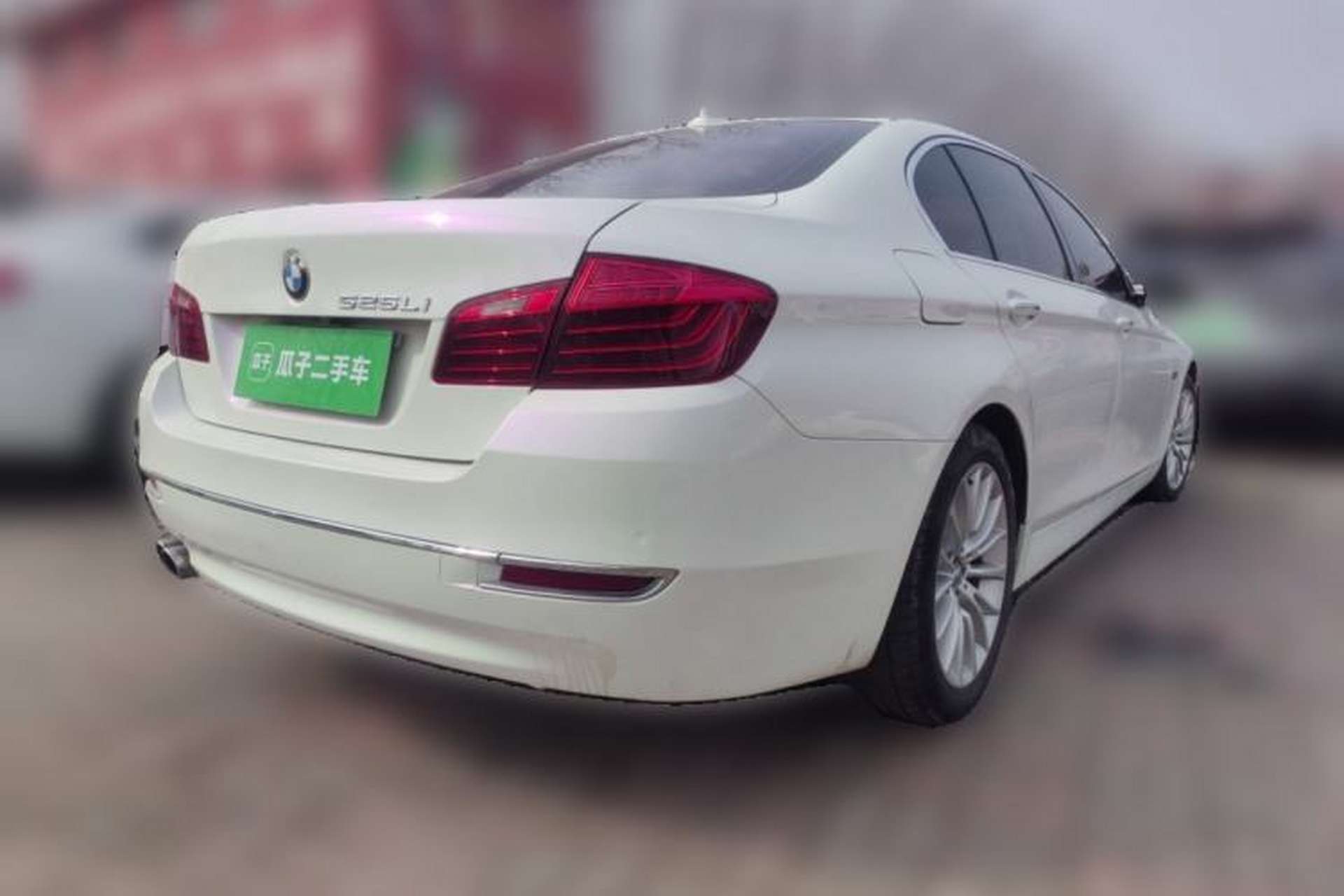 Used BMW 5 Series 2014 525Li Luxury Design Package Rear Right 45 Deg