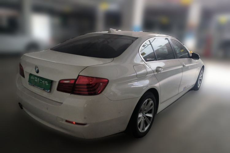 Used BMW 5 Series 2014 520Li Elegant Model Rear Right 45 Deg