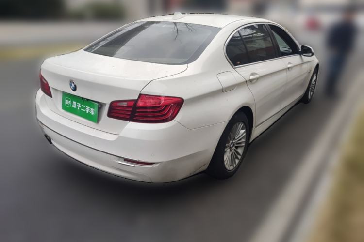 Used BMW 5 Series 2014 525Li Leading Model Rear Right 45 Deg