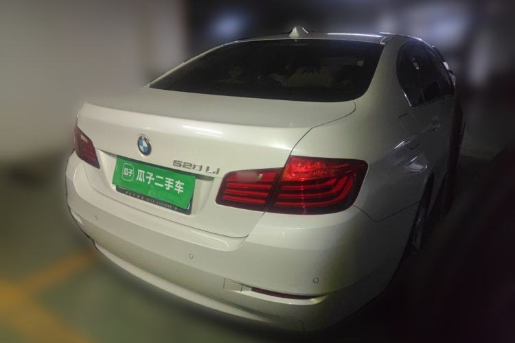 Used BMW 5 Series 2014 520Li Elegant Model Rear Right 45 Deg