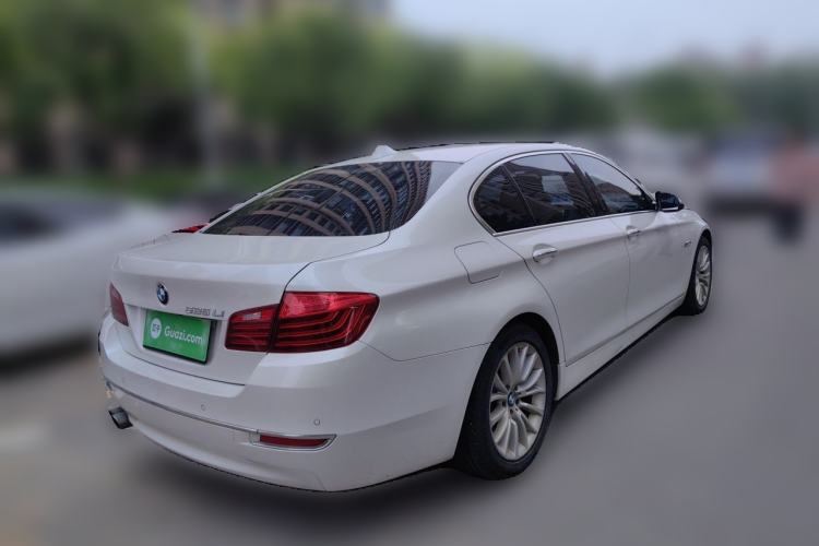 Used BMW 5 Series 2014 525Li Luxury Design Package Rear Right 45 Deg