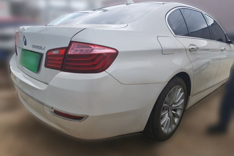 Used BMW 5 Series 2014 525Li Luxury Design Package Rear Right 45 Deg