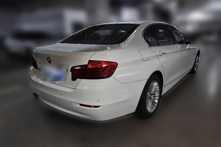 Used BMW 5 Series 2014 525Li Leading Model Rear Right 45 Deg