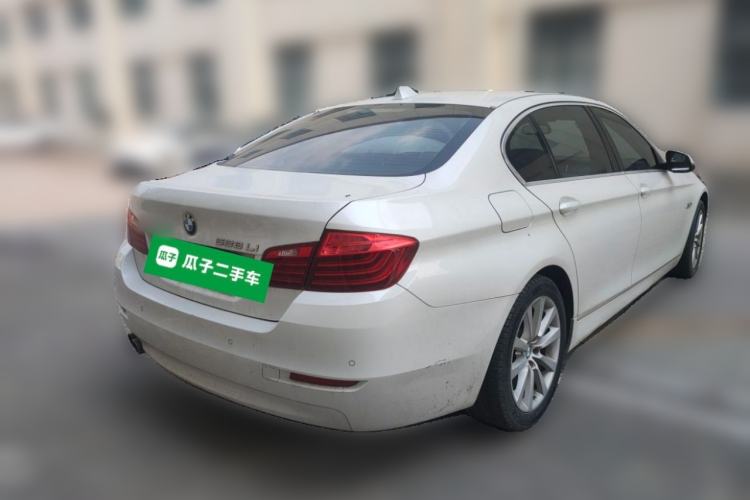 Used BMW 5 Series 2014 528Li Leading Model Rear Right 45 Deg