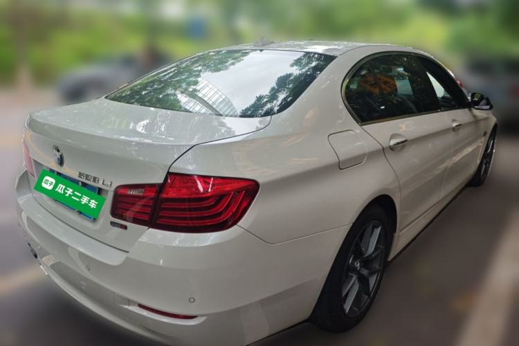 Used BMW 5 Series 2014 528Li Leading Model Rear Right 45 Deg