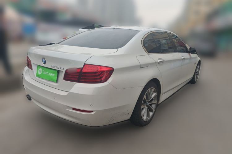 Used BMW 5 Series 2014 525Li Leading Model Rear Right 45 Deg