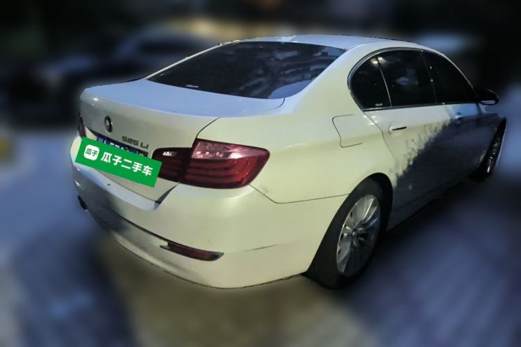 Used BMW 5 Series 2014 525Li Luxury Design Package Rear Right 45 Deg