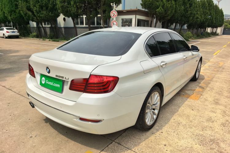 Used BMW 5 Series 2014 525Li Luxury Design Package Rear Right 45 Deg